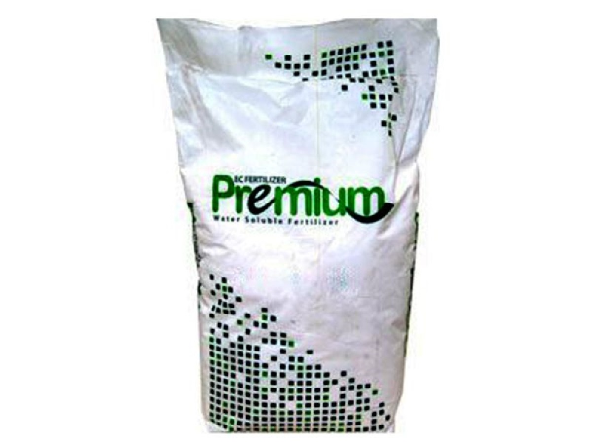 Удобрение водорастворимое Premium Foliar 11-40-11+МE / 2 кг для внешнекорневого питания